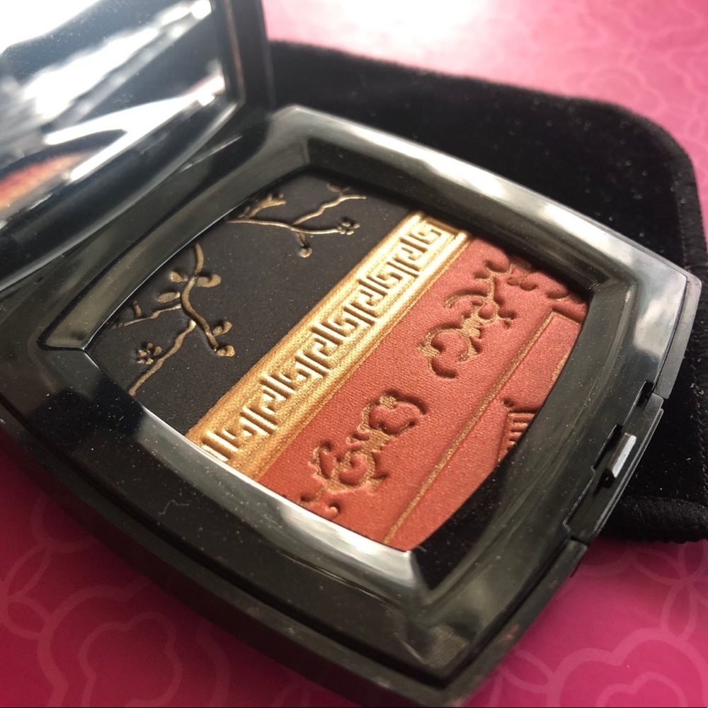 2005 - Coromandels De Chanel - Eyeshadow & Blush Makeup Palette